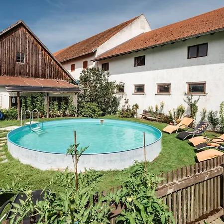 Stadler Hof Aparthotel 3*